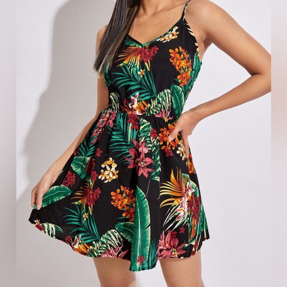 SHEIN Dresses & Skirts - SHEIN-Tropical Print Flared Hem Peplum Dress Size Large